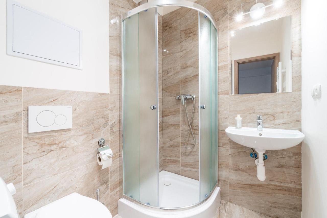 Brand New Studio Apartment # 42 In Brand New Building With Free Parking In The Center Praha Eksteriør bilde
